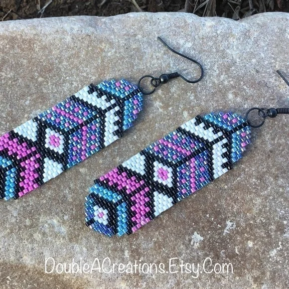 Southwest Feathers Beaded Earrings, New, Handmade by Me - Picture 4 of 10